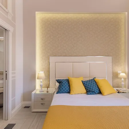 Yourhome - Royal Blue Apartman *
